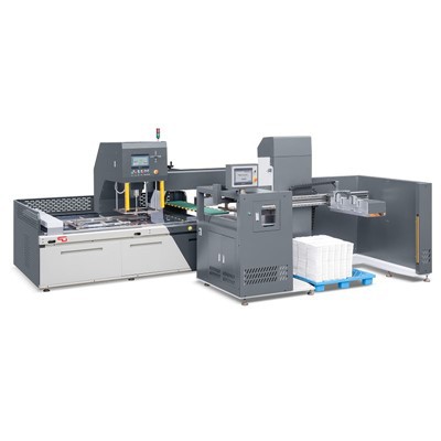 Automaattinen tyhjennyskone pyörivällä päällä ja manipulaattorilla lavaajalla